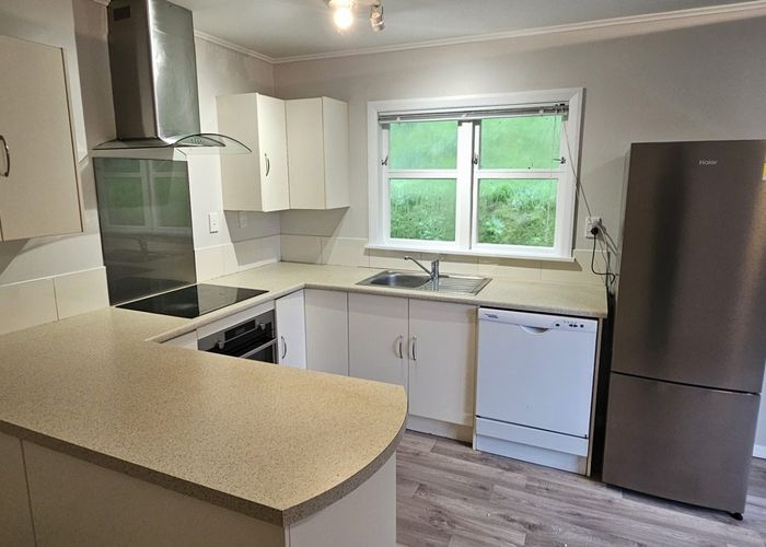  at 54 Glenmore Street (Upper), Kelburn, Wellington, Wellington