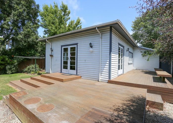  at 184 Springfield Road, St. Albans, Christchurch City, Canterbury