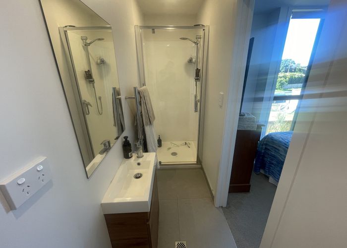  at 9/43 Ruawai Road, Mount Wellington, Auckland City, Auckland