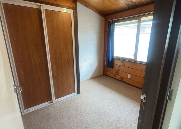  at 3/89 Pinehaven Road, Pinehaven, Upper Hutt, Wellington