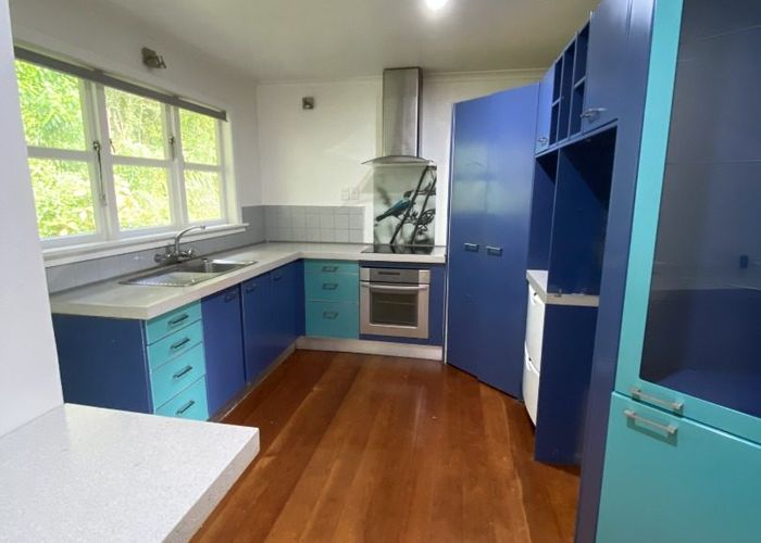  at 19 Mahoe Street, Tawa, Wellington