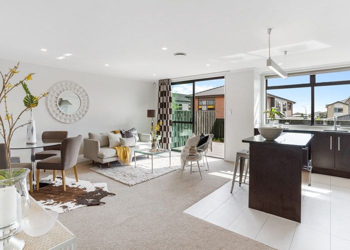  at 31/182 Flat Bush School Road, Flat Bush, Manukau City, Auckland