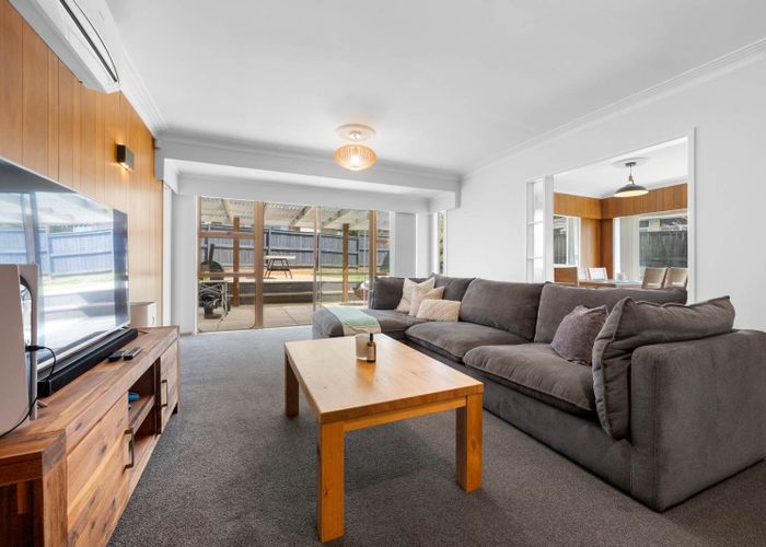  at 34 Meadway, Sunnyhills, Manukau City, Auckland