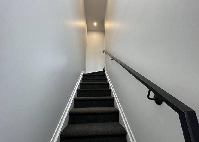  at 9 Panoni Lane, Abercrombie St, Howick, Manukau City, Auckland