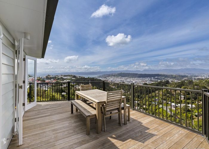  at 39 Koromiko Road, Aro Valley, Wellington