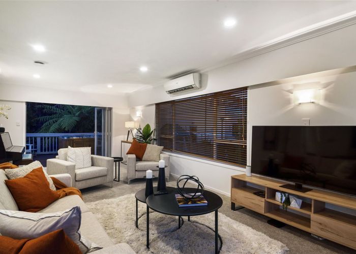  at 39 Aberdeen Road, Castor Bay, Auckland