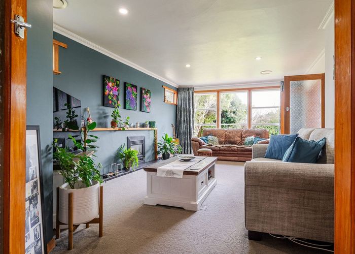  at 27 Sheffield Street, Awapuni, Palmerston North, Manawatu / Whanganui