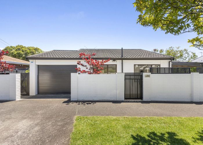  at 12 Tui Street, Point Chevalier, Auckland City, Auckland