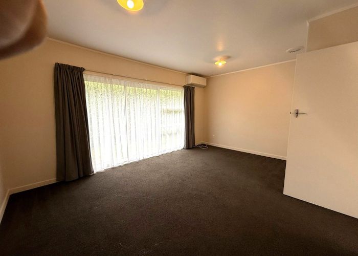 at 2/16 Waipuna Road, Mount Wellington, Auckland City, Auckland