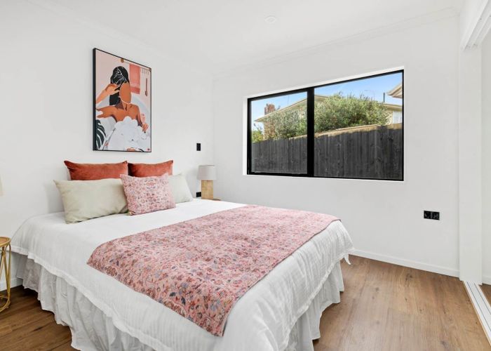  at 2/25 Griffen Park Road, Mount Roskill, Auckland City, Auckland
