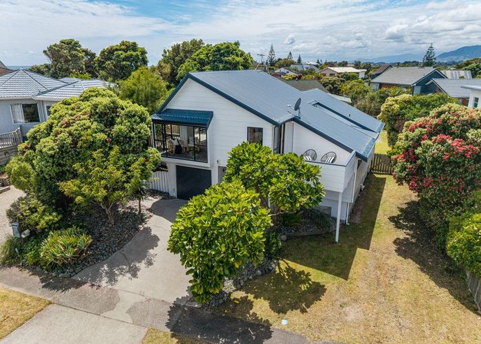  at 5 Waiheke Street, Waikanae Beach, Kapiti Coast, Wellington