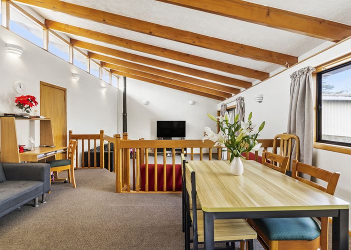  at 37 Peter Buck Road, New Windsor, Auckland