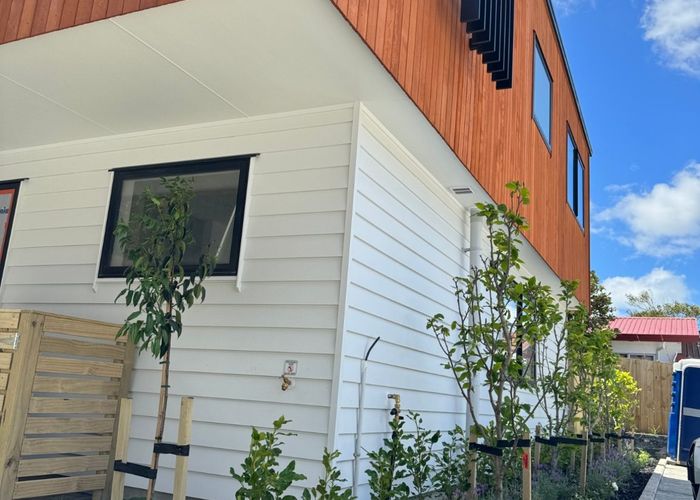  at 19 Windy Ridge Road, Glenfield, North Shore City, Auckland