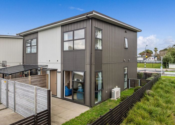  at 22 Bader Drive, Mangere, Manukau City, Auckland
