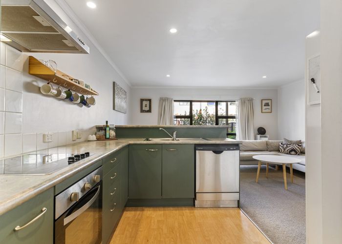  at 5/15 Harbour View Road, Te Atatu Peninsula, Waitakere City, Auckland
