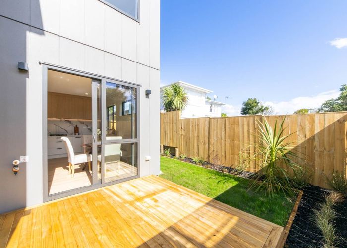  at Lot 2, 11 Malvina Place, Bucklands Beach, Manukau City, Auckland