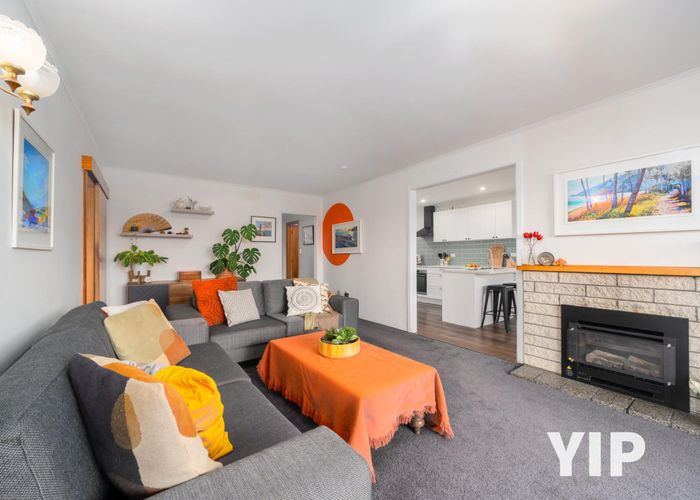  at 7 Catherine Crescent, Paparangi, Wellington, Wellington