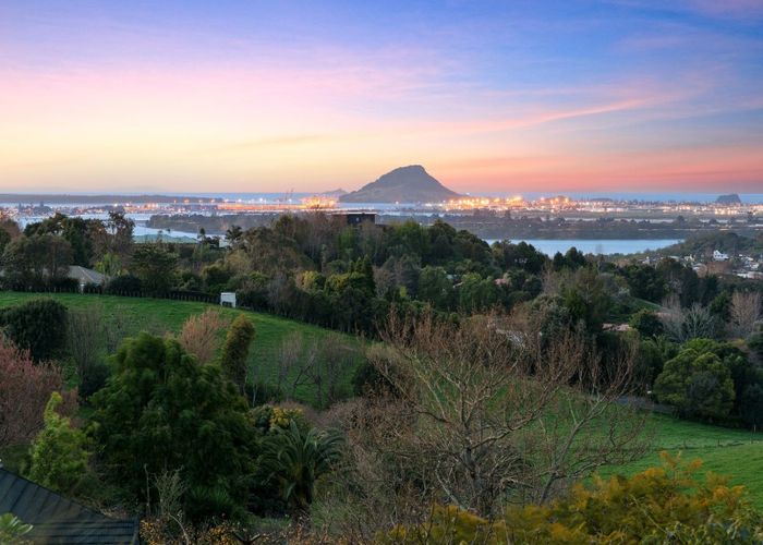  at 171 Waikite Road, Welcome Bay, Tauranga