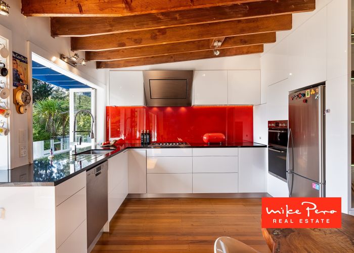  at 258 Shaw Road, Titirangi, Auckland
