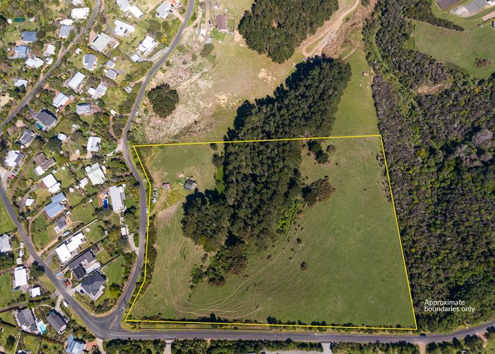  at 36 Tiri Road, Oneroa, Waiheke Island