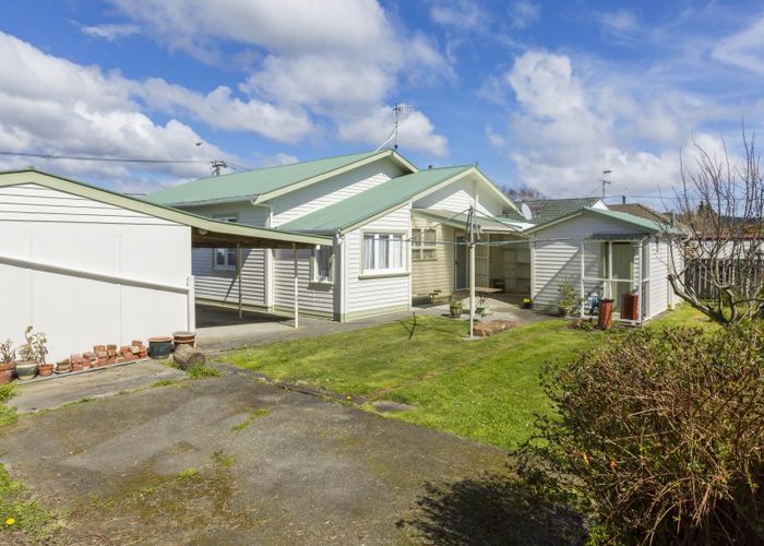  at 90 Ararino Street, Trentham, Upper Hutt