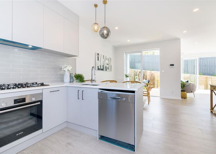  at 30C Becroft Drive, Forrest Hill, Auckland