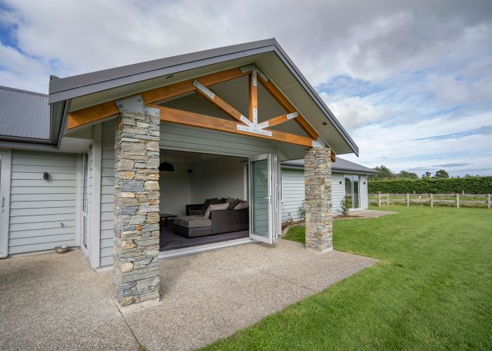  at 15 Wilcox Road, Seaward Bush, Invercargill