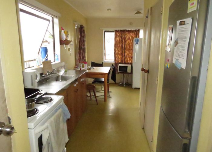  at 16B Holmes Place, Flaxmere, Hastings
