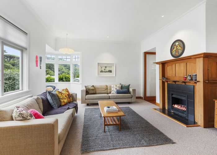  at 25 Glen Road, Kelburn, Wellington