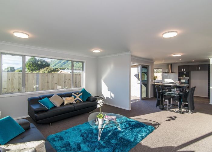  at 9 St Vincent Way, Waikanae