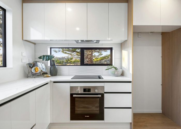  at 90 Stredwick Drive, Torbay, North Shore City, Auckland