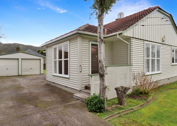  at 994 Taita Drive, Taita, Lower Hutt