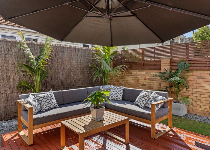  at 7 Kingsway, Three Kings, Auckland