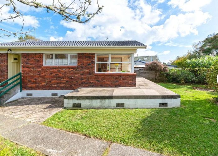  at 9 Roys Road, Weymouth, Manukau City, Auckland