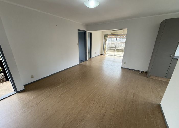  at 10B Ballater Place, Highland Park, Manukau City, Auckland