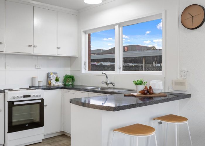  at 1/1252 Cameron Road, Gate Pa, Tauranga