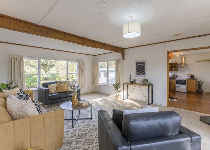  at 42 Kiwi Road, Raumati Beach, Kapiti Coast, Wellington