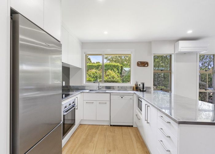  at 2/54 Heretaunga Square, Silverstream, Upper Hutt