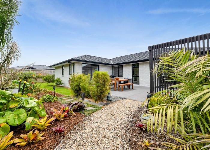  at 34D Honeyfield Drive, Whalers Gate, New Plymouth