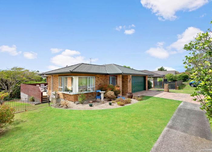  at 31 Cottesmore Place, Huntington Park, Auckland