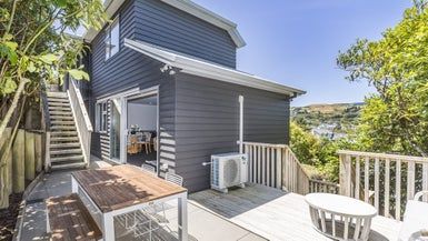  at 31 Mascot Street, Tawa, Wellington