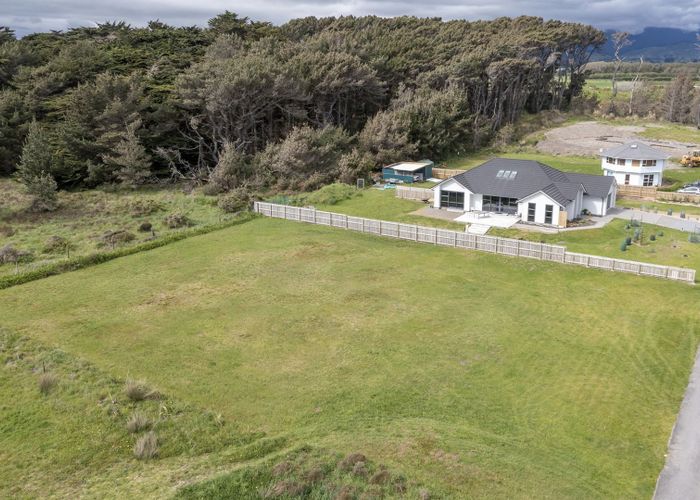  at 4B Rangiuru Road, Otaki Beach, Otaki