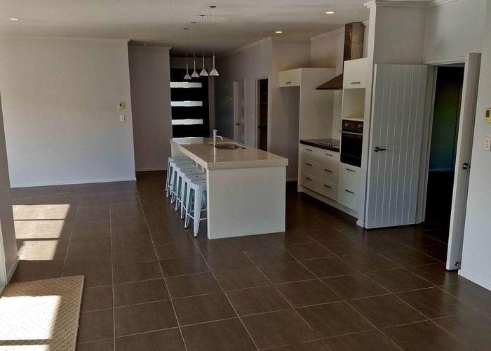  at 8 Marie Avenue, Red Beach, Red Beach
