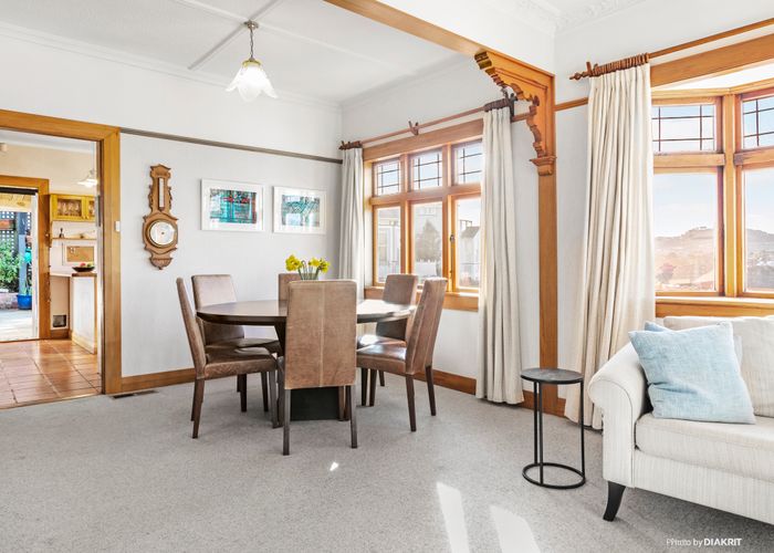  at 2 Bruce Avenue, Brooklyn, Wellington