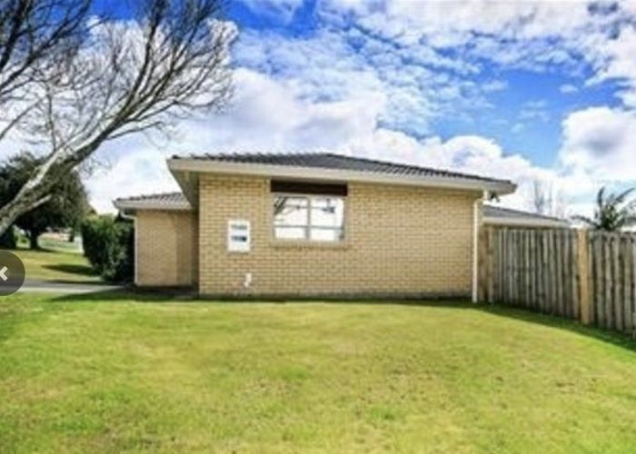  at 4 Owl Court, Unsworth Heights, North Shore City, Auckland