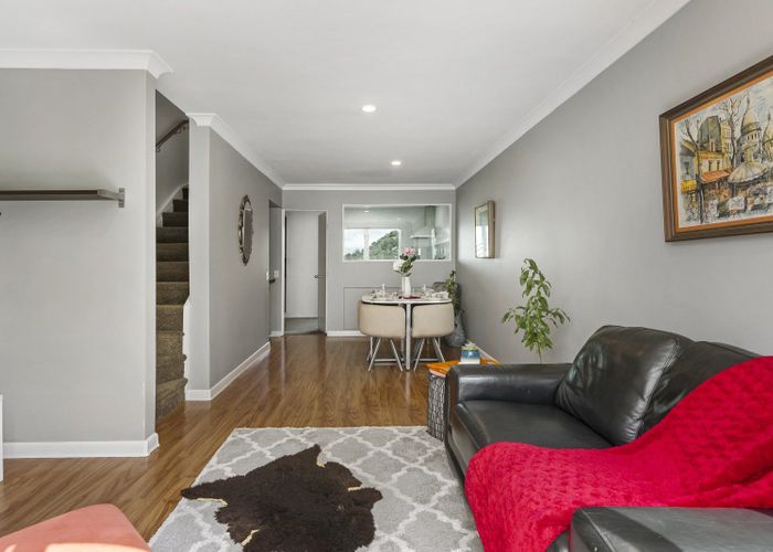 at 9/852 Mount Eden Road, Three Kings, Auckland