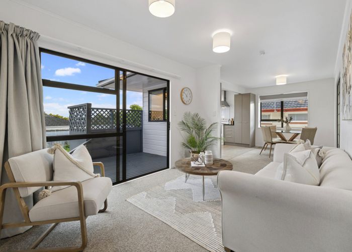  at 1/195 Bucklands Beach Road, Bucklands Beach, Manukau City, Auckland