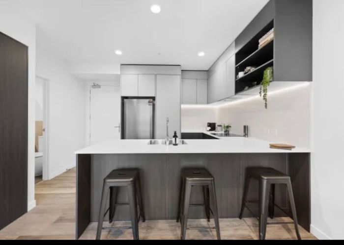  at 27 Lynton Road, Mount Wellington, Auckland City, Auckland