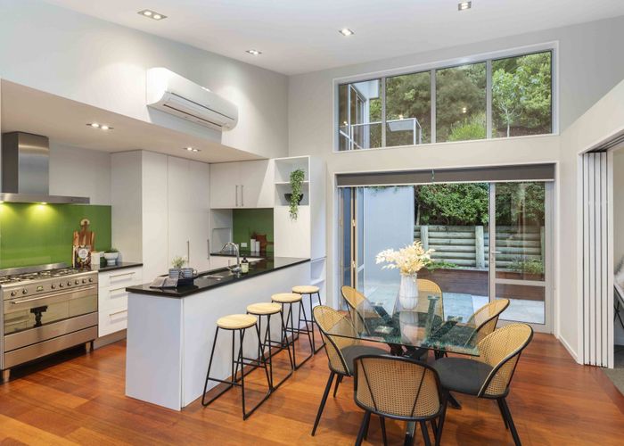  at 10 Maurice Knowles Lane, Cashmere, Christchurch