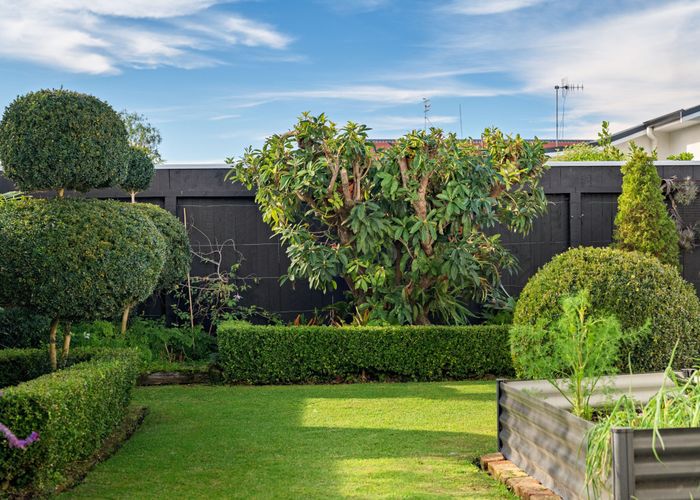  at 376A Devonport Road, Avenues, Tauranga, Bay Of Plenty
